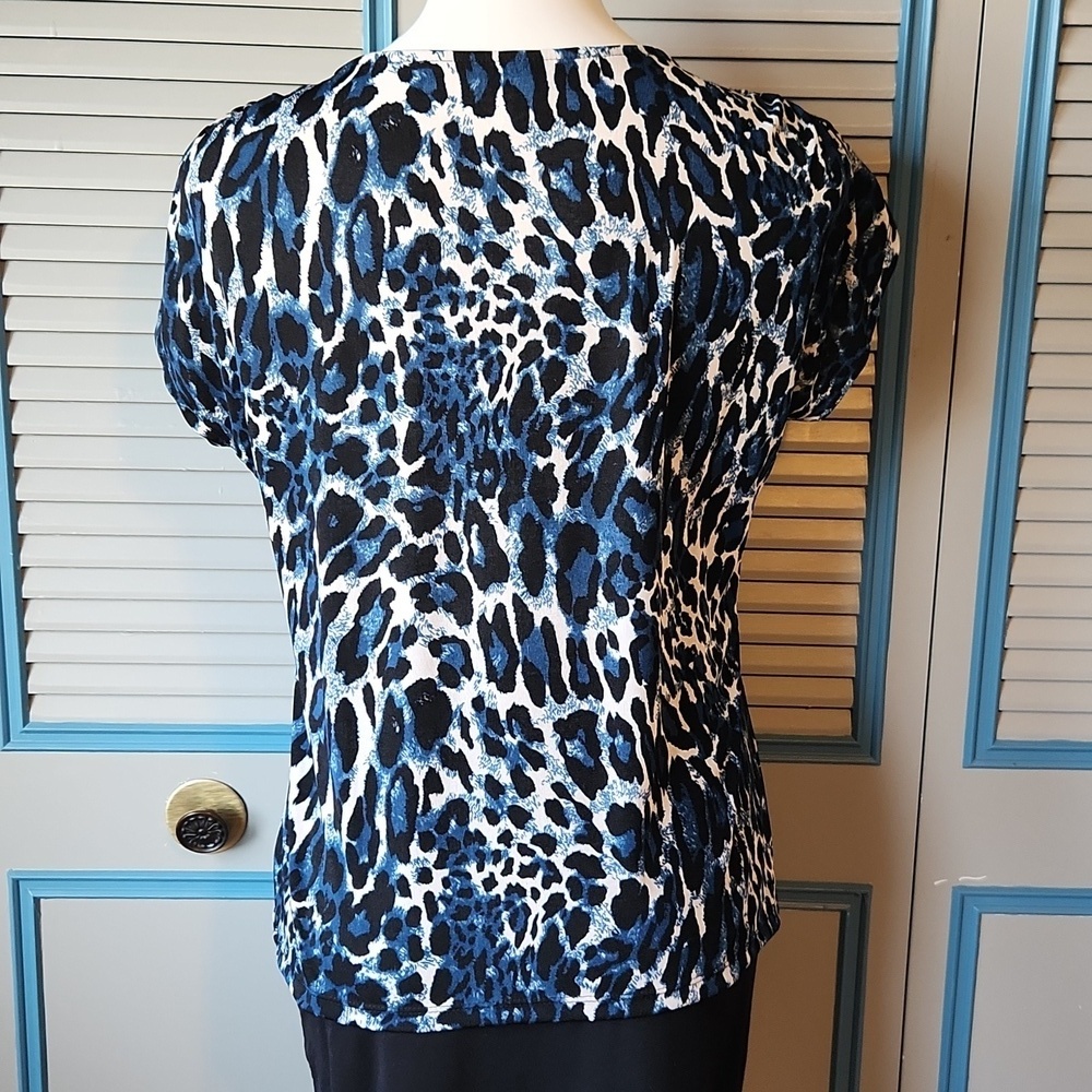 Jocelyn Smith Top Blue Leopard Print Top - Picture 7 of 11